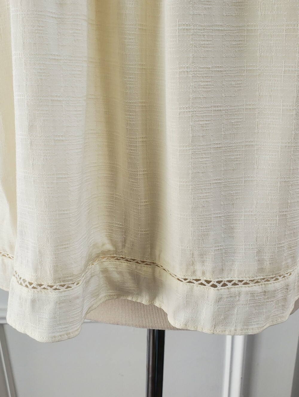 1. STATE SPLIT NECK TASSEL PEASANT BLOUSE - Picture 7 of 9